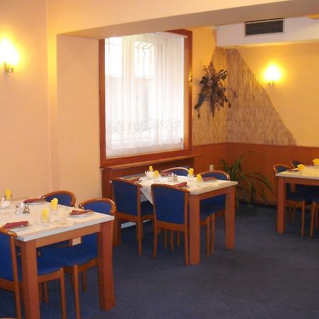 Hotel Forman Mladá Boleslav Zewnętrze zdjęcie